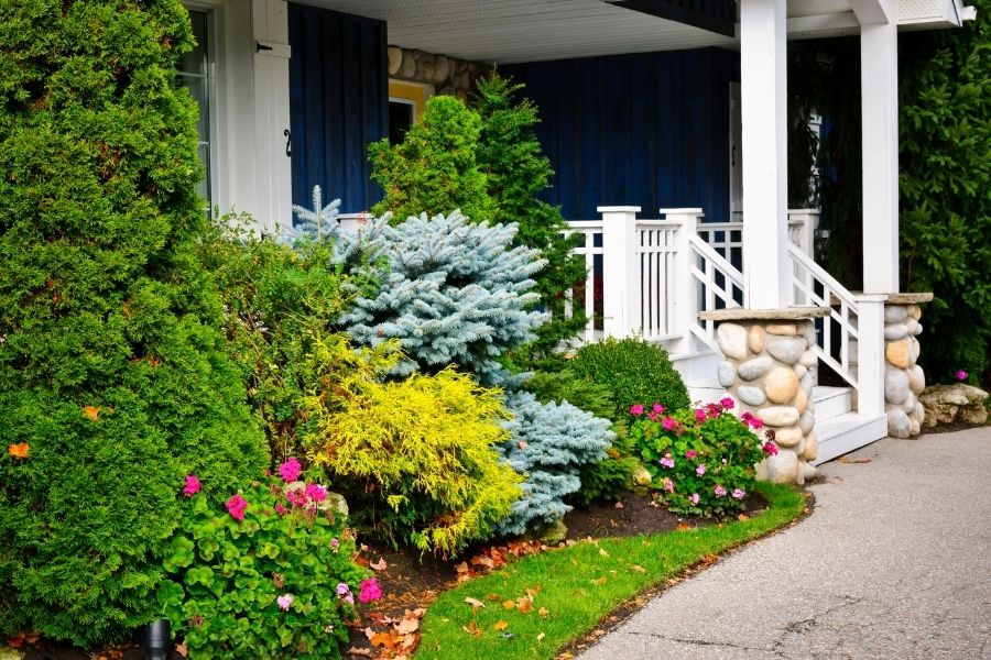 Landscaping tips to sell your home- from A1 Mortgage - Kansas City